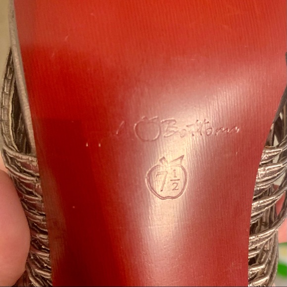 Apple Bottoms Pewter metallic stilettos size 7 - Picture 6 of 10